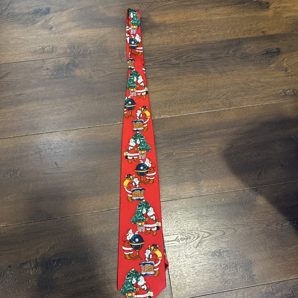 NWT Vintage Hallmark 1996 Santa Christmas Silk Tie Red New‎ Rare Tie Greetings
